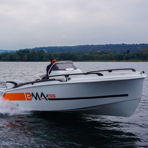 vente bateau cannes-zodiac antibes-bombard mandelieu la napoule-aka marine cannes la bocca-bateaux a vendre le cannet-reparation bateau vallauris-bateau d occasion mougins-bateau theoule sur mer