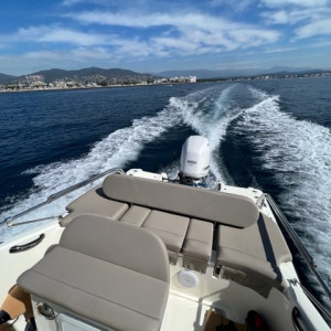 vente bateau cannes-zodiac antibes-bombard mandelieu la napoule-aka marine cannes la bocca-bateaux a vendre le cannet-reparation bateau vallauris-bateau d occasion mougins-bateau theoule sur mer