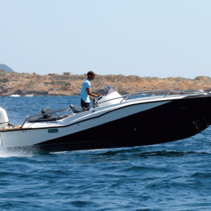 vente bateau cannes-zodiac antibes-bombard mandelieu la napoule-aka marine cannes la bocca-bateaux a vendre le cannet-reparation bateau vallauris-bateau d occasion mougins-bateau theoule sur mer