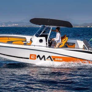 vente bateau cannes-zodiac antibes-bombard mandelieu la napoule-aka marine cannes la bocca-bateaux a vendre le cannet-reparation bateau vallauris-bateau d occasion mougins-bateau theoule sur mer
