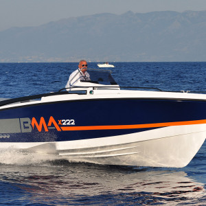 vente bateau cannes-zodiac antibes-bombard mandelieu la napoule-aka marine cannes la bocca-bateaux a vendre le cannet-reparation bateau vallauris-bateau d occasion mougins-bateau theoule sur mer
