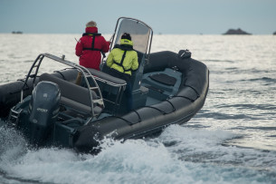 vente bateau cannes-zodiac antibes-bombard mandelieu la napoule-aka marine cannes la bocca-bateaux a vendre le cannet-reparation bateau vallauris-bateau d occasion mougins-bateau theoule sur mer