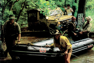 vente bateau cannes-zodiac antibes-bombard mandelieu la napoule-aka marine cannes la bocca-bateaux a vendre le cannet-reparation bateau vallauris-bateau d occasion mougins-bateau theoule sur mer